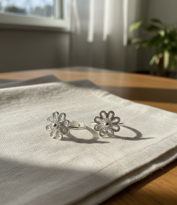 Caratela Toe Ring Puspavan